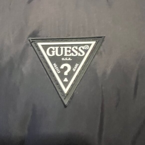 Guess Puffer Jacket Size XL Authentic New without tag - Picture 3 of 4